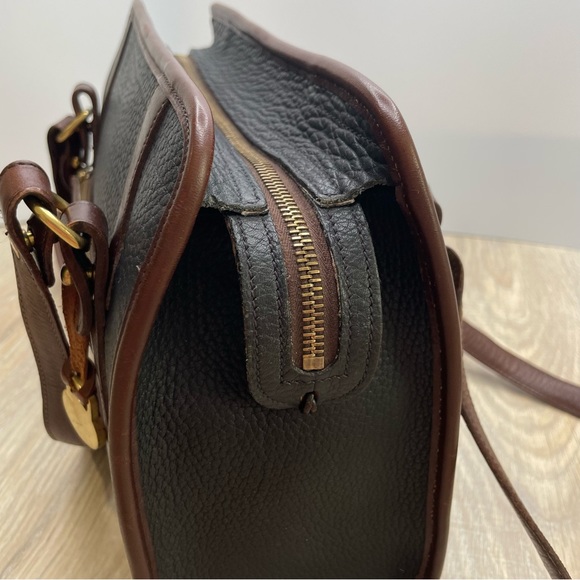 DOONEY AND BOURKE vintage leather black and brown shoulder bag - Picture 10 of 16